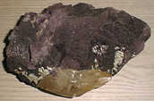 Mass of fluorite crystals with calcite (20 cm), Illinois