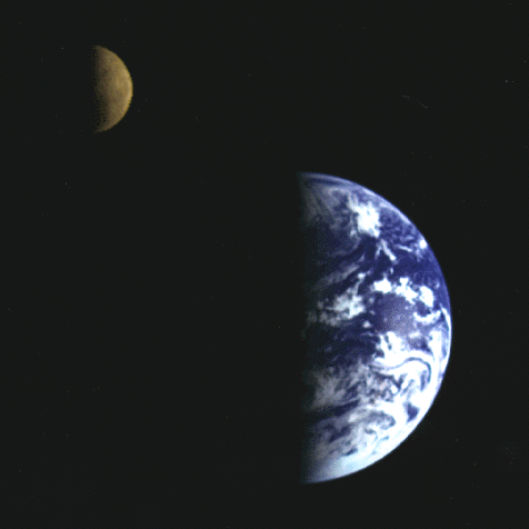 earthmo2.gif (63432 byte)